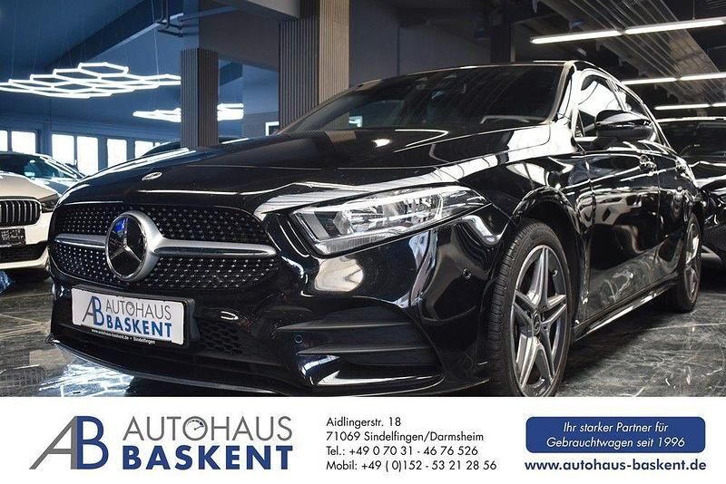 Schwarz Gebraucht 2021 Mercedes A250 AMG line Limousine | 22.490 € (Guter Preis) - Bild 1/4