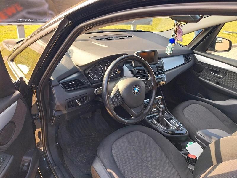 Gebraucht BMW 216 116 PS (85 kW) 2017 Schwarz Kombi