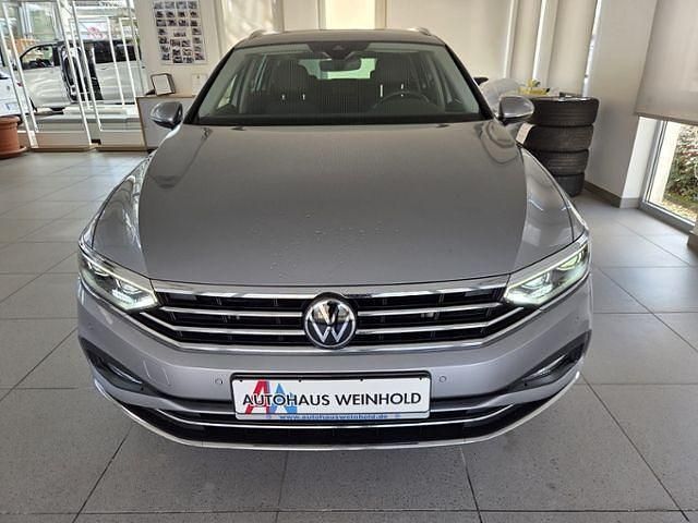 Gebraucht VW Passat Elegance 200 PS (147 kW) 2022 Silber Kombi
