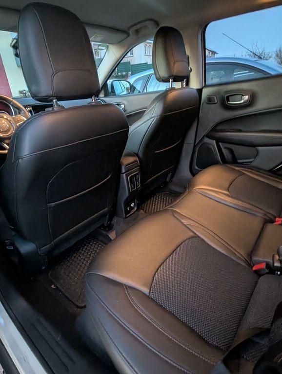 Gebraucht Jeep Compass Limited 170 PS (125 kW) 2020 Weiß SUV