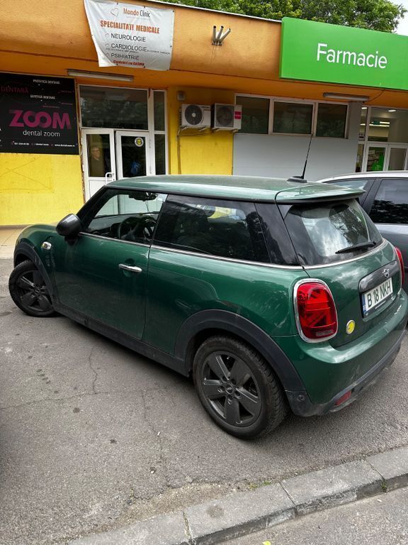 Grün Gebraucht 2020 Mini Cooper SE Kleinwagen | 19.000 € (Etwas zu teuer) - Bild 1/4