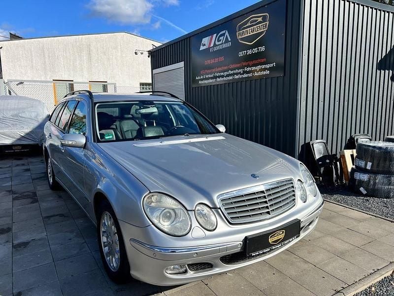 Silber Gebraucht 2004 Mercedes E320 Kombi | 3.600 € (Guter Preis) - Bild 1/4