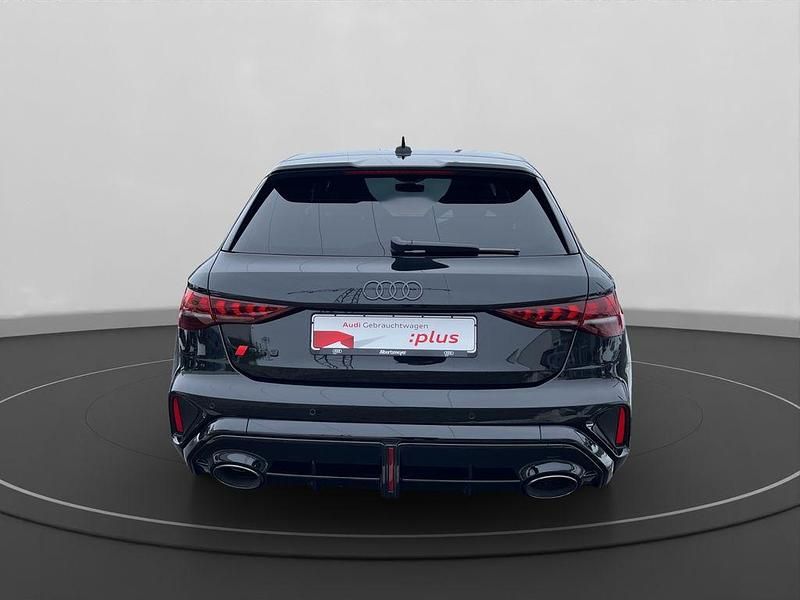 Gebraucht Audi RS3 Sport 400 PS (294 kW) 2025 Schwarz Limousine