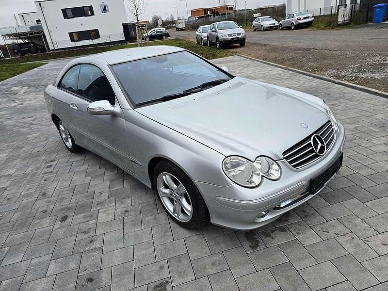 Brillantsilber metalliclack Gebraucht 2005 Mercedes CLK200 Coupé | 5.500 € (Guter Preis) - Bild 1/4