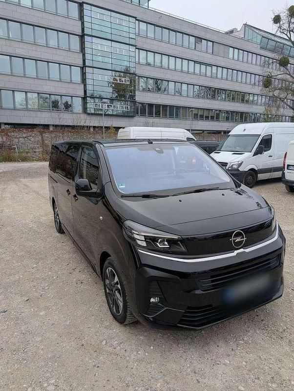 Gebraucht Opel Zafira Life Selection 177 PS (130 kW) 2024 Schwarz Van / Kleinbus