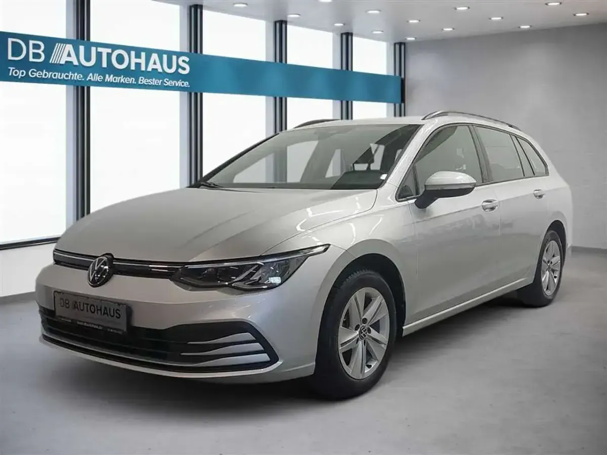Gebraucht VW Golf VIII Life 110 PS (80 kW) 2024 Kombi