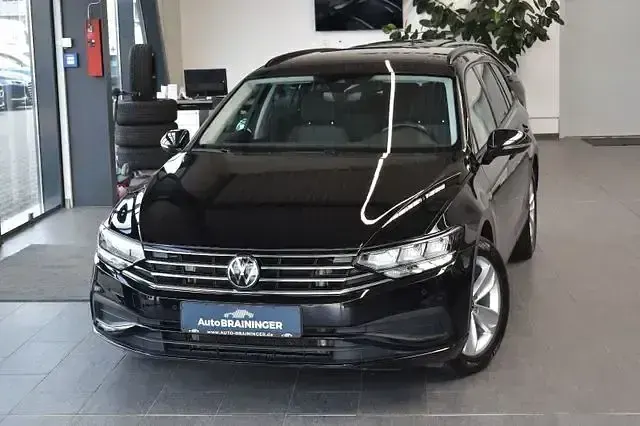 Second-hand VW Passat 150 CP (110 kW) 2022 Negru Break