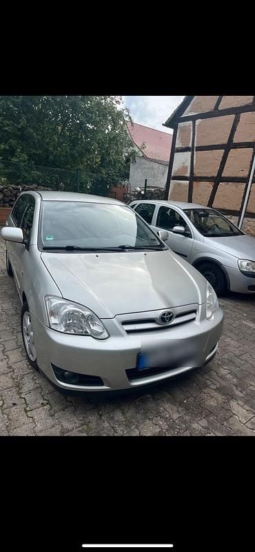 Silber Gebraucht 2006 Toyota Corolla Limousine | 2.500 € (Guter Preis) - Bild 1/4