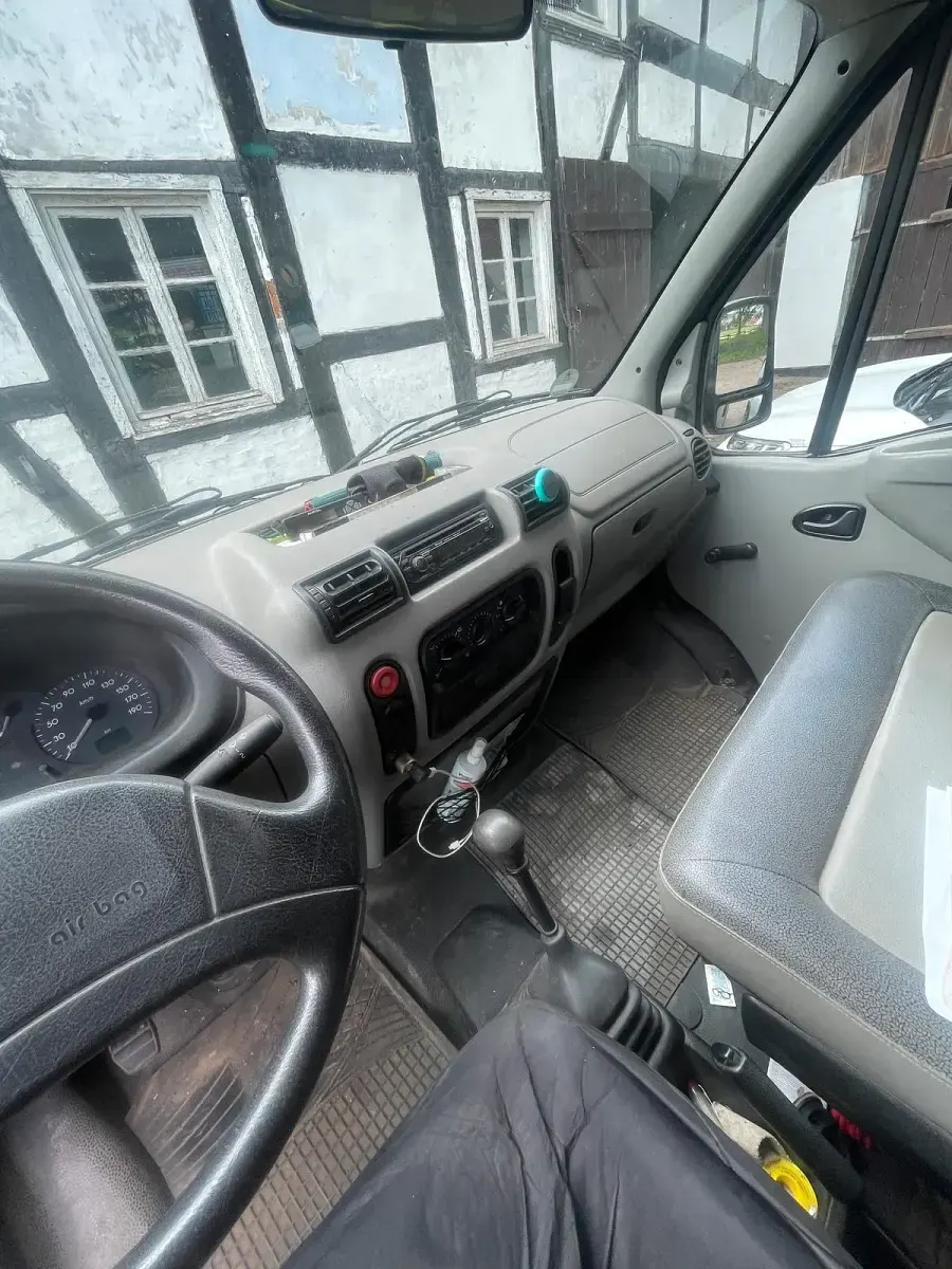 Używany Renault Master 81 KM (59 kW) 2002 Zielony Minivan