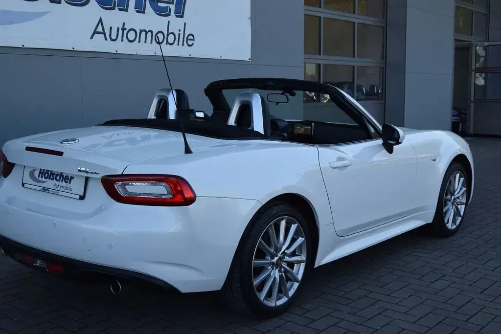 Gebraucht Fiat 124 140 PS (102 kW) 2019 Weiß Cabrio