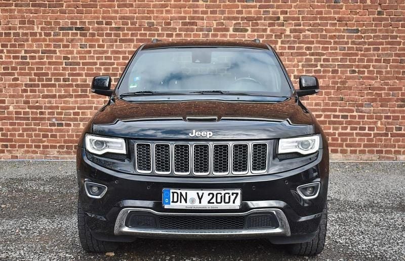Gebraucht Jeep Grand Cherokee Overland 250 PS (183 kW) 2016 Schwarz SUV