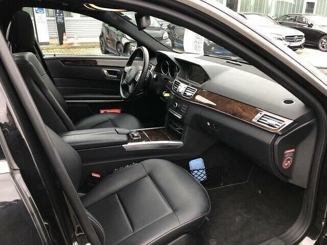 Gebraucht Mercedes E220 Elegance 170 PS (125 kW) 2016 Schwarz Kombi