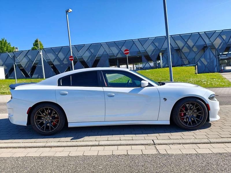 Gebraucht Dodge Charger 717 PS (527 kW) 2016 Weiß Limousine