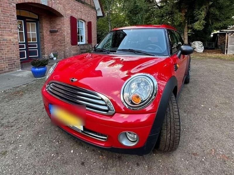 Rot Gebraucht 2009 Mini One Clubman Kombi | 5.850 € (Fairer Preis) - Bild 1/4
