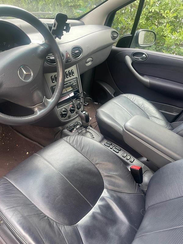Gebraucht Mercedes A160 102 PS (75 kW) 2004 Schwarz Kleinwagen