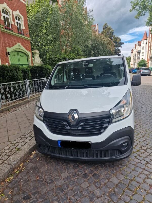 Weiß Gebraucht 2016 Renault Trafic Van | 10.700 € - Bild 1/4