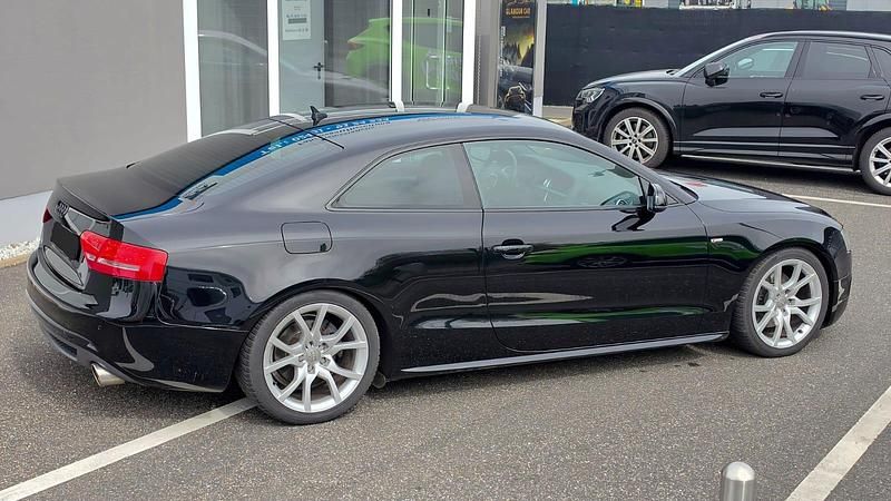 Second-hand Audi A5 239 CP (175 kW) 2010 Negru Coupe