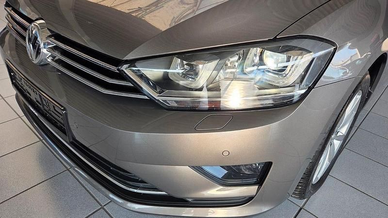 Grau Gebraucht 2015 VW Golf VII Limousine | 12.800 € (Guter Preis) - Bild 1/4