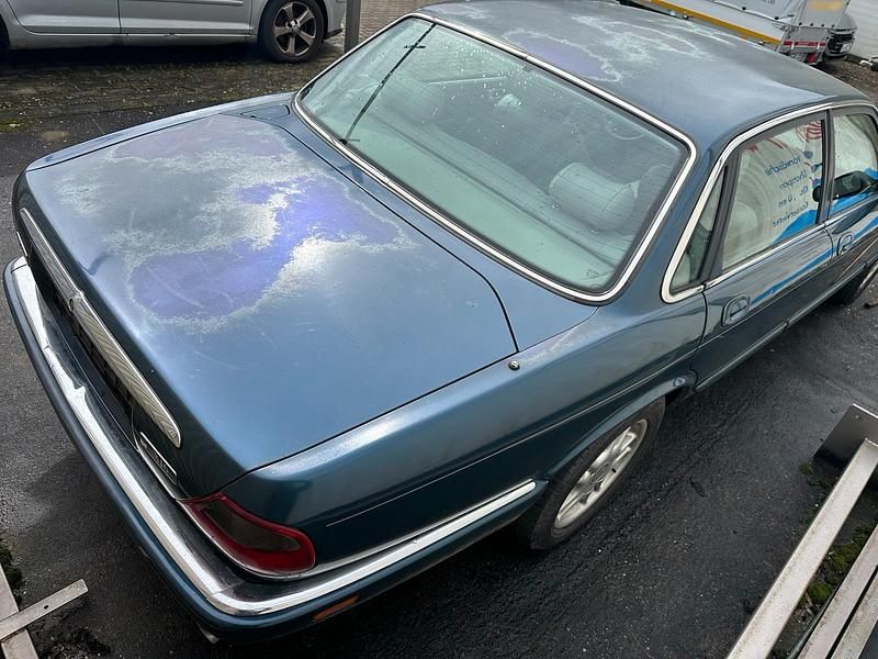 Second-hand Jaguar XJ 1996 Albastru Berlinǎ