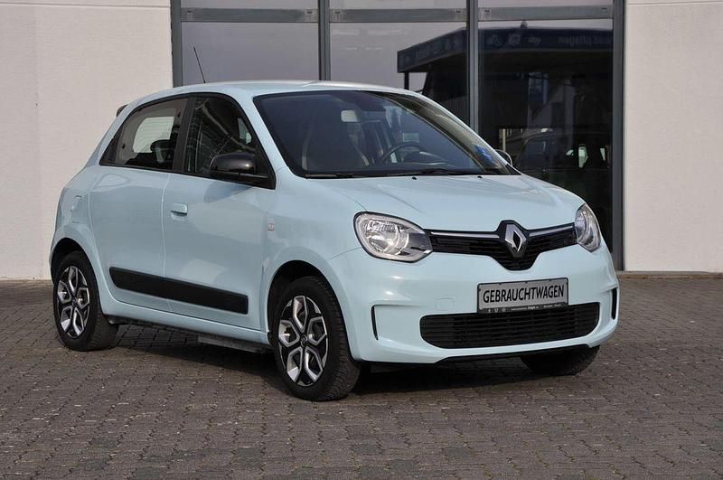 Gebraucht Renault Twingo Equilibre 30 kW (42 PS) 2022 Pastellblau Kleinwagen