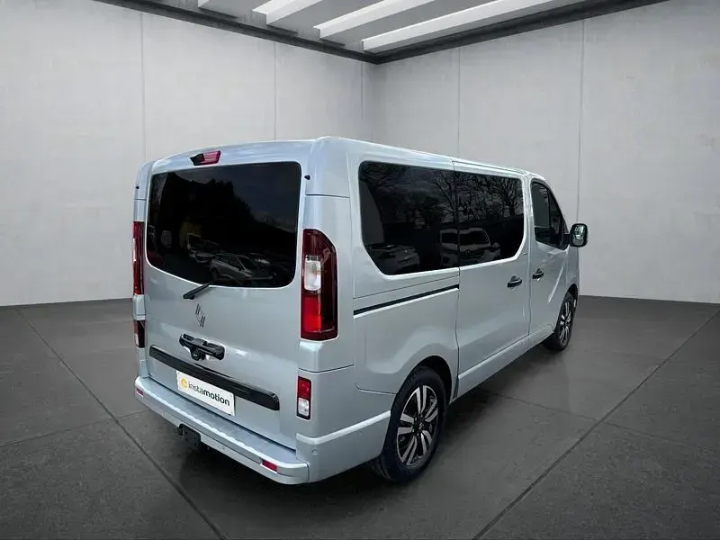 Neu Renault Trafic 170 PS (125 kW) 2025 Schwarz Van / Kleinbus