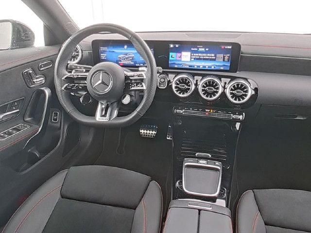 Gebraucht Mercedes CLA35 AMG Shooting Brake AMG 306 PS (225 kW) 2024 Kombi