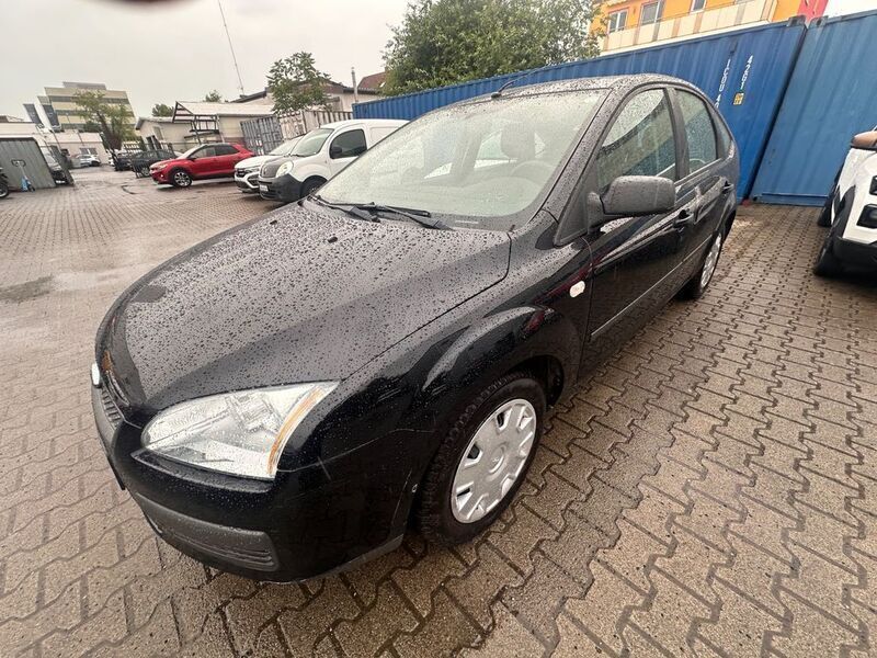 Schwarz Gebraucht 2006 Ford Focus Limousine | 1.290 € (Superpreis) - Bild 1/4