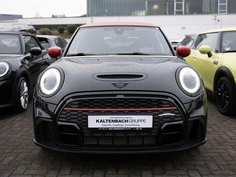 Gebraucht Mini John Cooper Works 231 PS (169 kW) 2022 Grün Kleinwagen