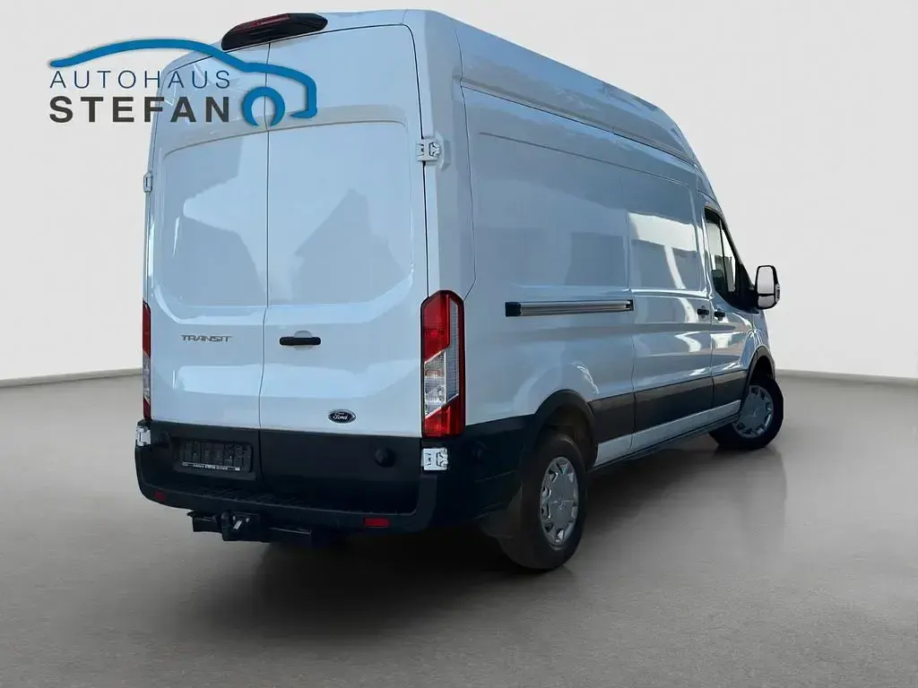Gebraucht Ford Transit Trend 131 PS (96 kW) 2023 Frostweiß Van / Kleinbus