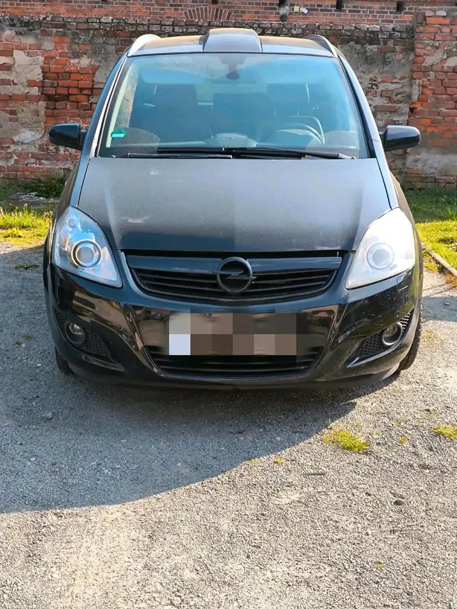 Gebraucht Opel Zafira 150 PS (110 kW) 2009 Schwarz Van / Kleinbus