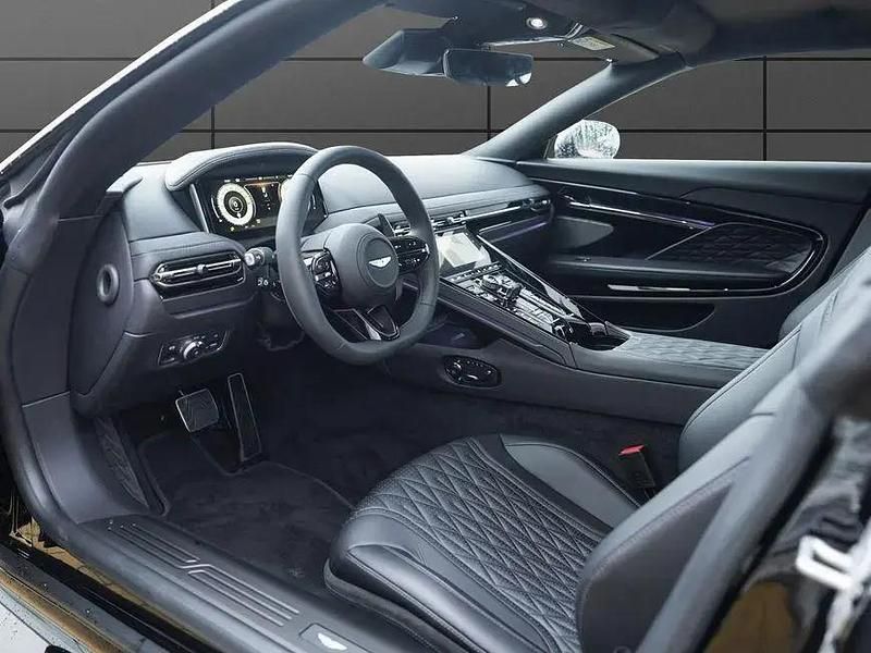 Neu Aston Martin DB12 680 PS (500 kW) 2025 Schwarz