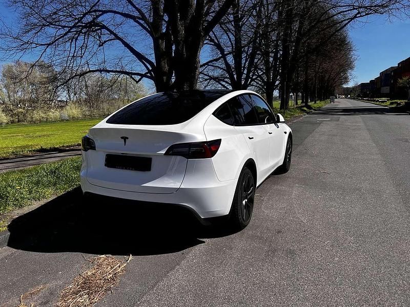 Gebraucht Tesla Model Y RWD 219 kW (299 PS) 2024 SUV