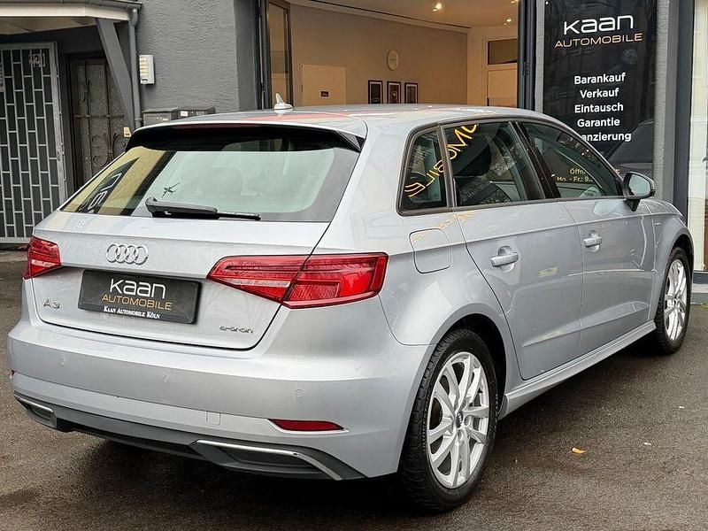 Second-hand Audi e-tron Advanced 150 kW (204 CP) 2018 Argintiu SUV