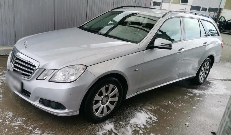 Silber Gebraucht 2010 Mercedes E200 Kombi | 5.999 € (Teuer) - Bild 1/4