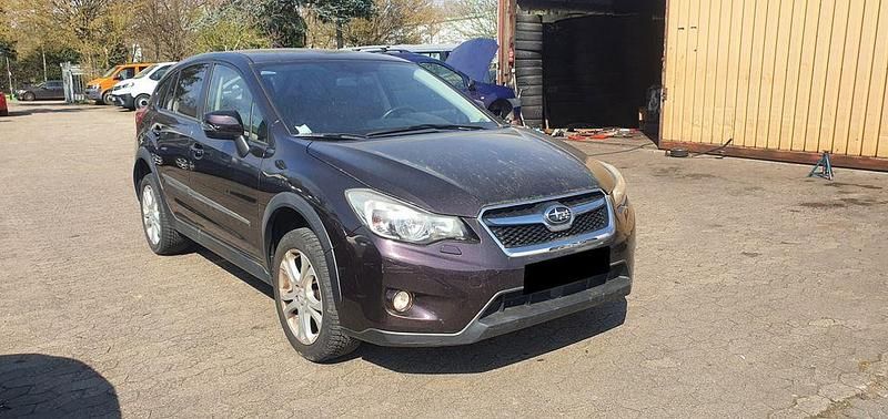 Gebraucht Subaru XV Active 147 PS (108 kW) 2013 Violett SUV