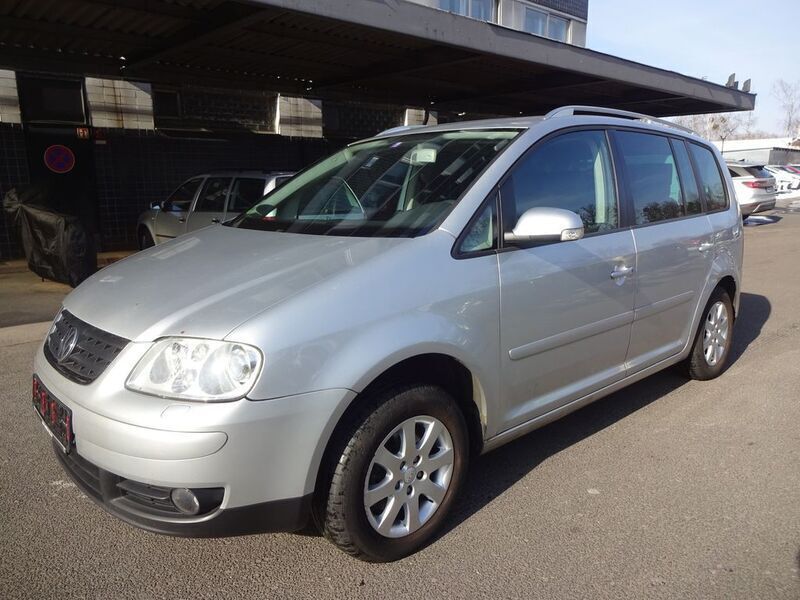 Silber Gebraucht 2005 VW Touran Highline Van / Kleinbus | 2.900 € (Fairer Preis) - Bild 1/4
