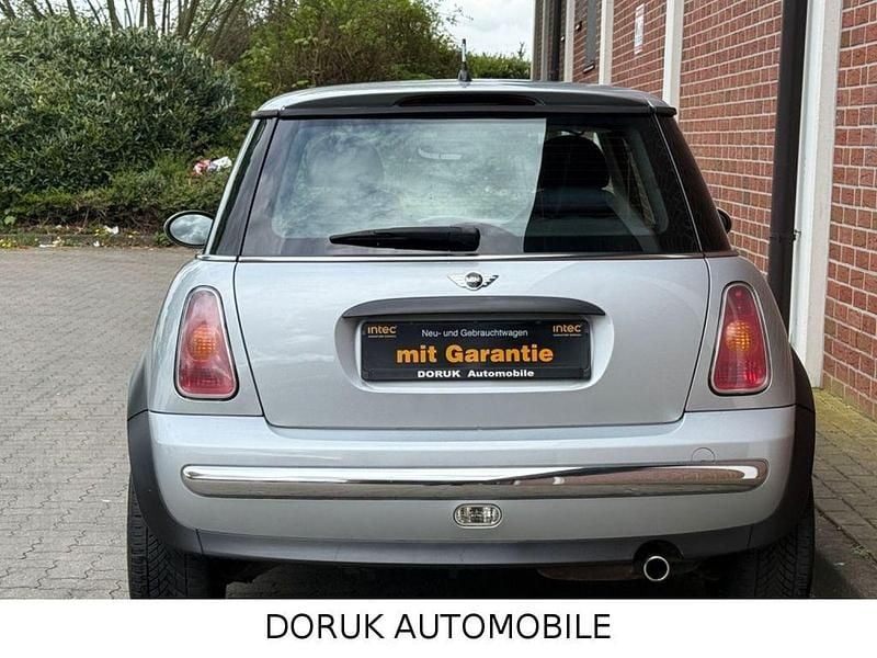 Second-hand Mini ONE 90 CP (66 kW) 2002 Argintiu Hatchback