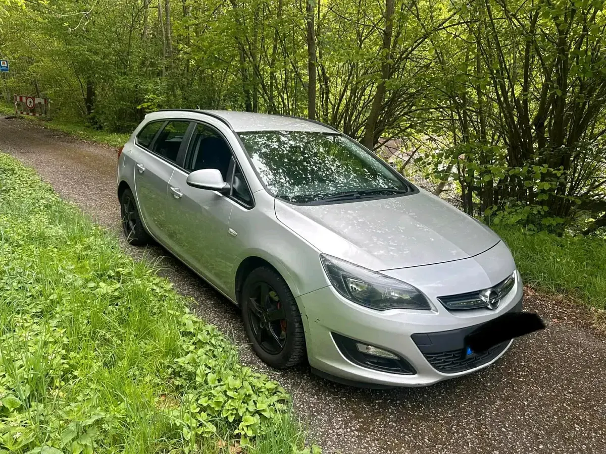 Usata Opel Astra 110 CV (80 kW) 2013 Argento Station wagon