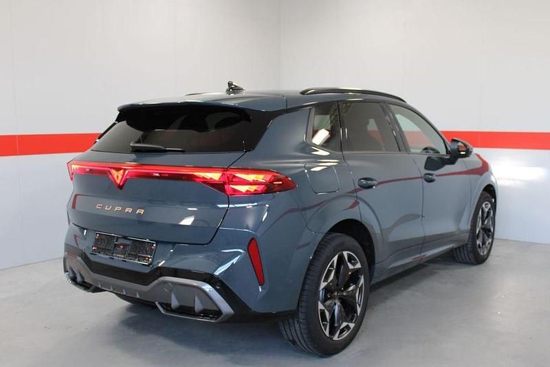 Neu Cupra Terramar 150 PS (110 kW) 2026 Blau SUV