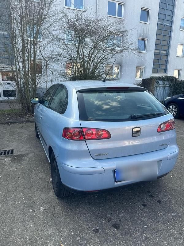 Blau Gebraucht 2006 Seat Ibiza Kleinwagen | 500 € (Superpreis) - Bild 1/4