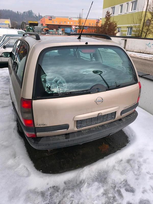 Gebraucht Opel Omega 136 PS (100 kW) 1997 Braun Limousine