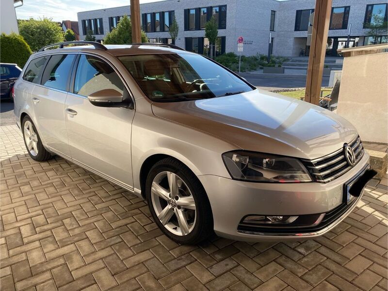 Silber Gebraucht 2013 VW Passat Kombi | 10.990 € (Fairer Preis) - Bild 1/4