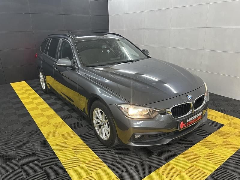 Gebraucht BMW 318 Advantage 136 PS (100 kW) 2016 Mineralgrau metallic Kombi