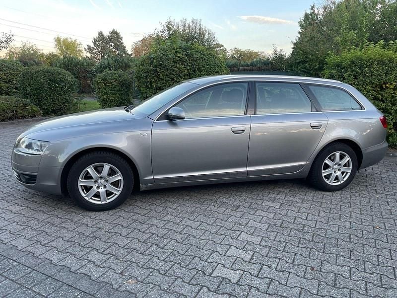 Używany Audi A6 177 KM (130 kW) 2005 Szary Kombi