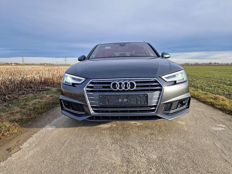 Grau Gebraucht 2018 Audi A4 Kombi | 25.500 € (Teuer) - Bild 1/4