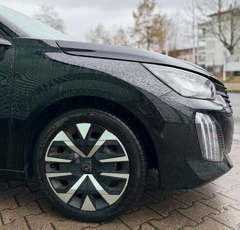 Gebraucht Peugeot 208 Active 75 PS (55 kW) 2024 Schwarz Kleinwagen