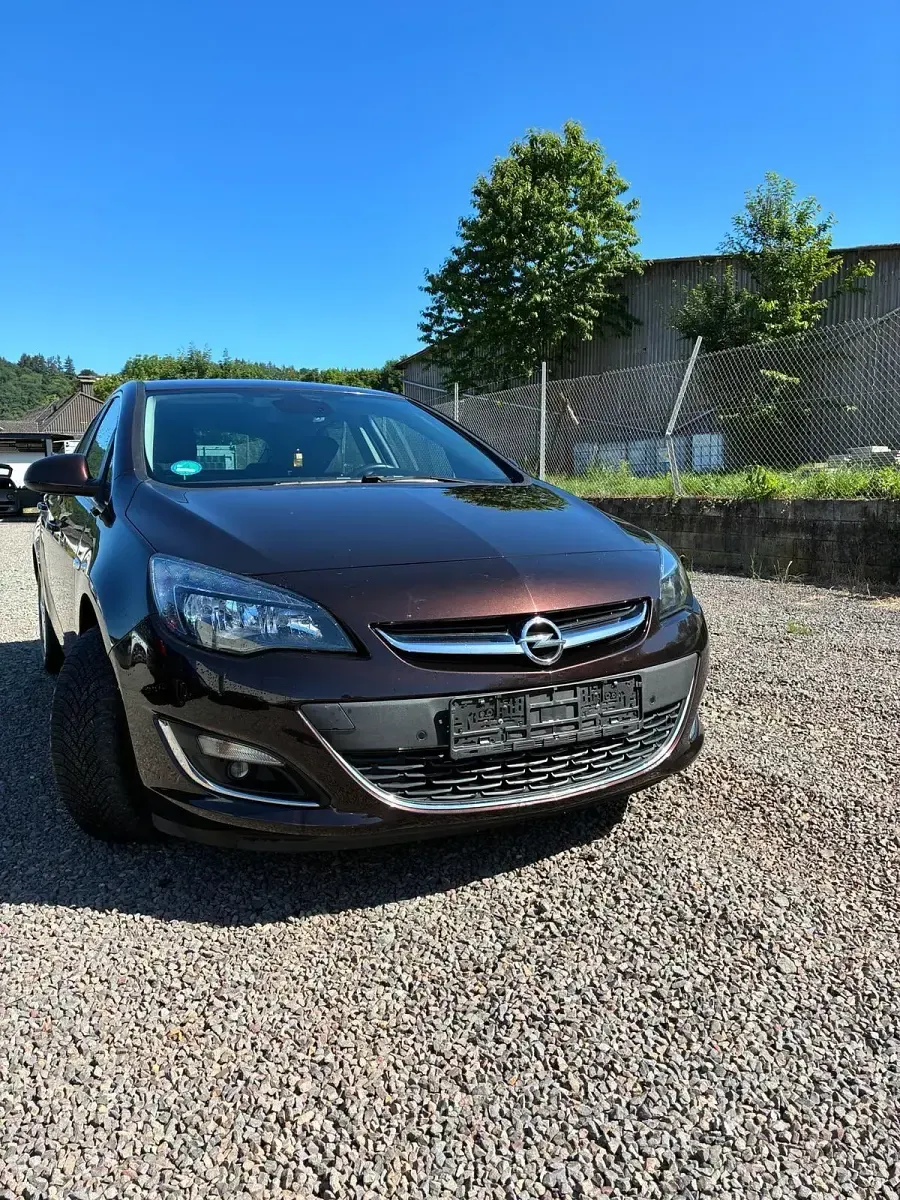 Brugt Opel Astra 110 HK (80 kW) 2015 Brun Sedan
