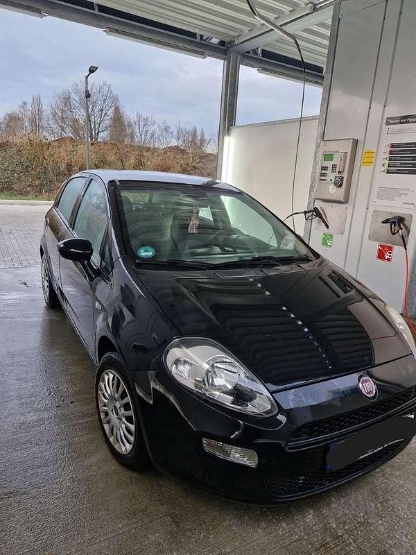 Gebraucht Fiat Punto Evo 69 PS (50 kW) 2014 Schwarz Kleinwagen