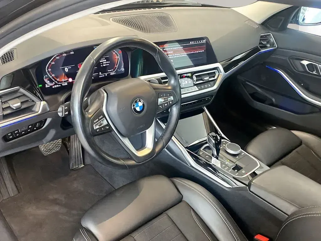 Gebraucht BMW 320 Sport Line 190 PS (139 kW) 2021 Schwarz Limousine