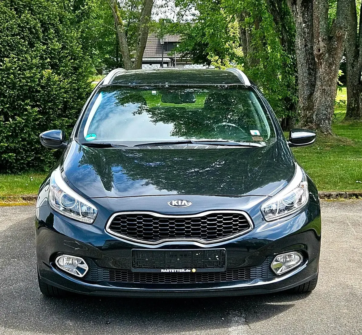 Gebraucht Kia Ceed 100 PS (73 kW) 2015 Schwarz Kleinwagen